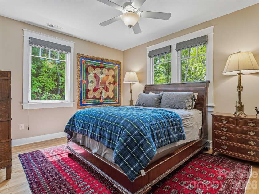 239 Senator Reynolds Road, Asheville, NC 28804.  MLS# CAR4358154, YatesRealty ID 22009. 