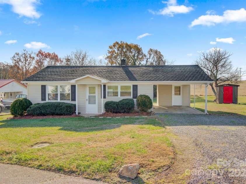 5067 Ike Circle, Granite Falls, NC 28630.  MLS# CAR4204614, YatesRealty ID 2201. 