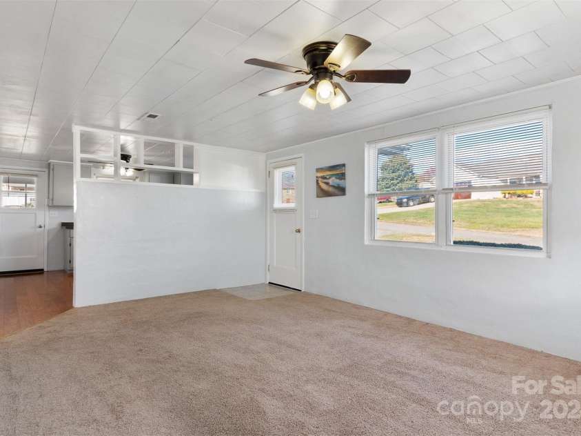 5067 Ike Circle, Granite Falls, NC 28630.  MLS# CAR4204614, YatesRealty ID 2201. 