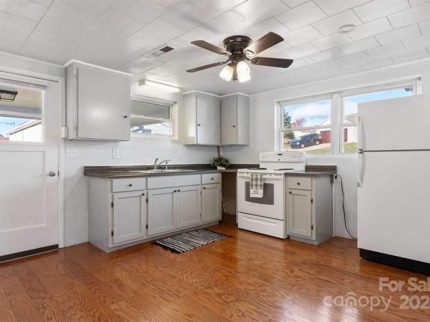 5067 Ike Circle, Granite Falls, NC 28630.  MLS# CAR4204614, YatesRealty ID 2201. 