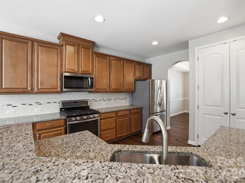 1197 Mckee Farm Lane, Belmont, NC 28012.  MLS# CAR4371180, YatesRealty ID 22010. 