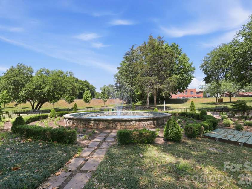 1197 Mckee Farm Lane, Belmont, NC 28012.  MLS# CAR4371180, YatesRealty ID 22010. 