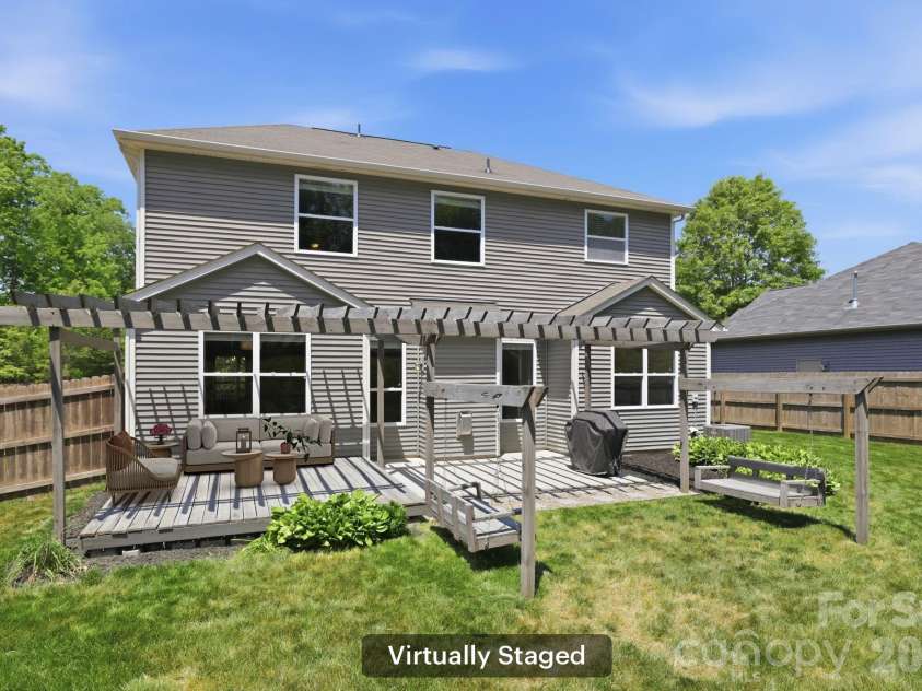 1197 Mckee Farm Lane, Belmont, NC 28012.  MLS# CAR4371180, YatesRealty ID 22010. 