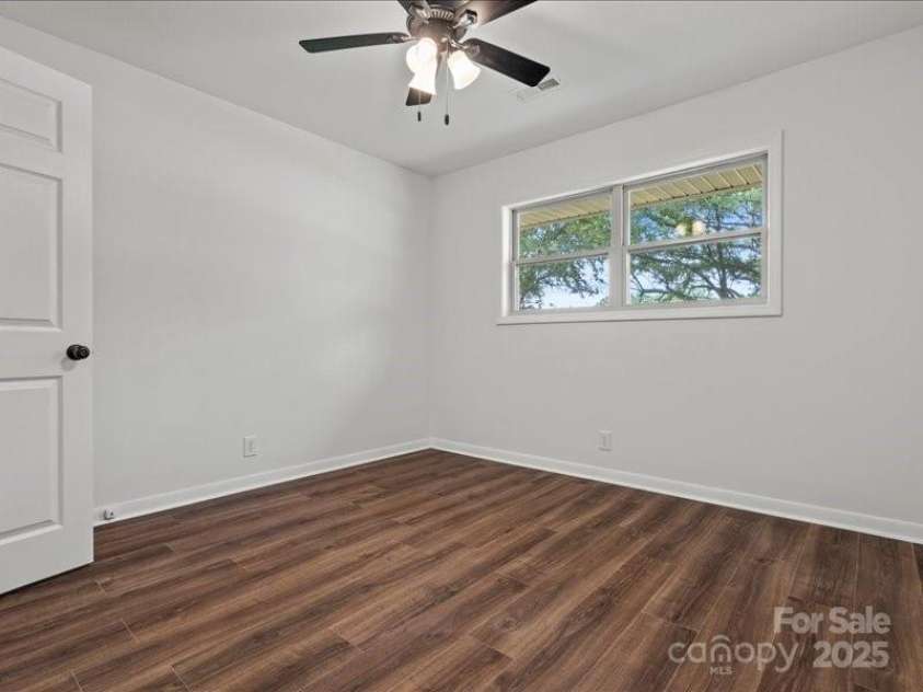 136 Chester Park Circle, Chesterfield, SC 29709.  MLS# CAR4275071, YatesRealty ID 22011. 