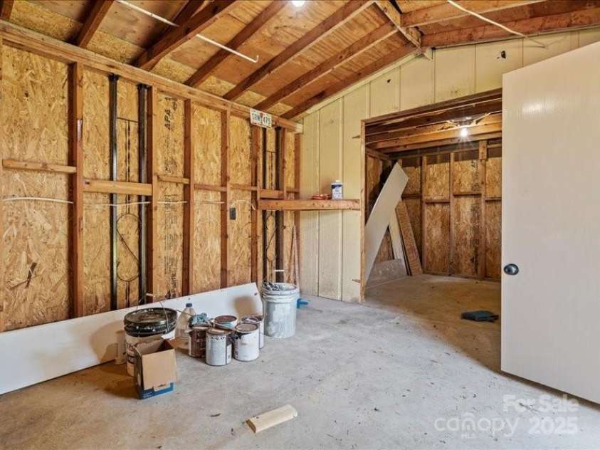 136 Chester Park Circle, Chesterfield, SC 29709.  MLS# CAR4275071, YatesRealty ID 22011. 