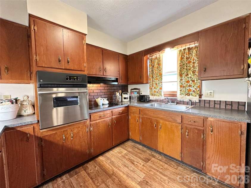 1577 Catawba Terrace, Lenoir, NC 28645.  MLS# CAR4379132, YatesRealty ID 22011. 