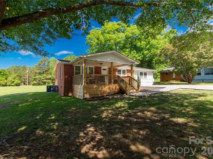 2245 Felly Lane, Lancaster, SC 29720.  MLS# CAR4381681, YatesRealty ID 22012. 
