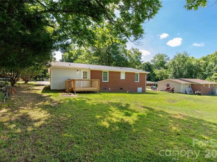 2245 Felly Lane, Lancaster, SC 29720.  MLS# CAR4381681, YatesRealty ID 22012. 