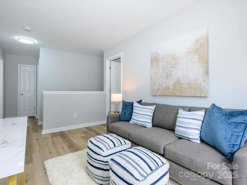 8611 Earthenware Drive, Charlotte, NC 28269.  MLS# CAR4259776, YatesRealty ID 22013. 