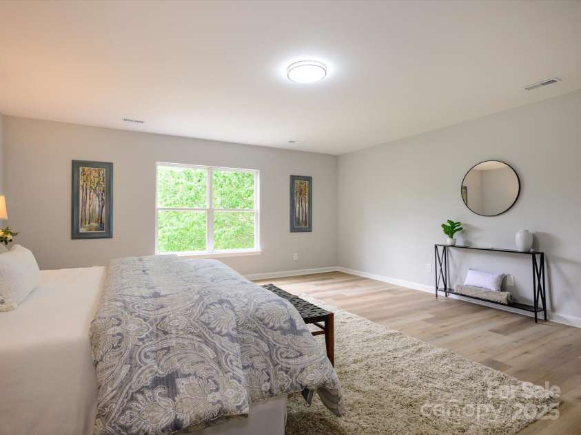 8611 Earthenware Drive, Charlotte, NC 28269.  MLS# CAR4259776, YatesRealty ID 22013. 