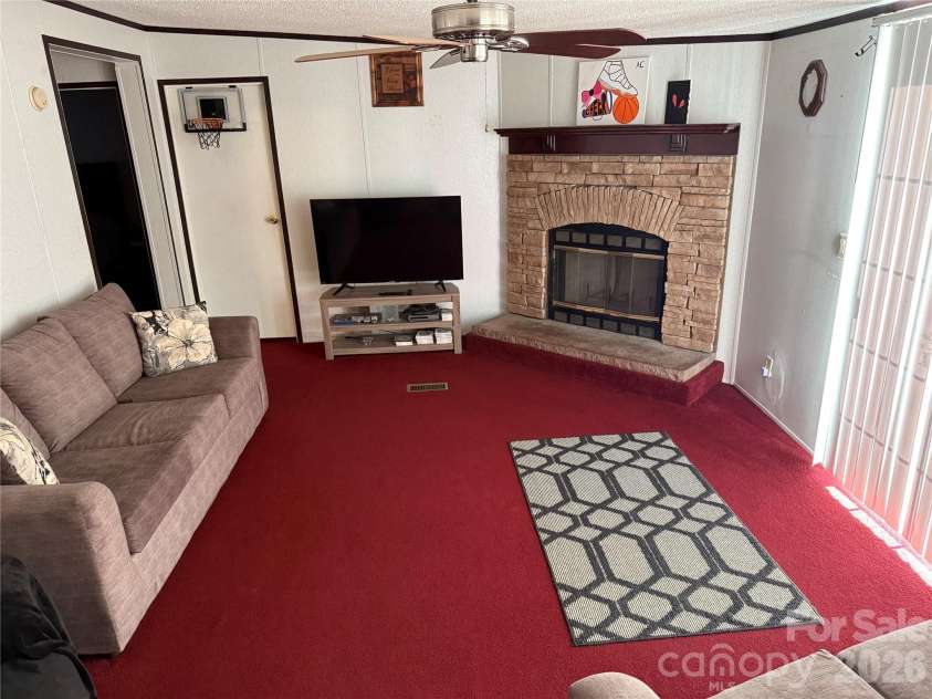 9385 US Highway 52 Highway, Wadesboro, NC 28170.  MLS# CAR4381294, YatesRealty ID 22013. 
