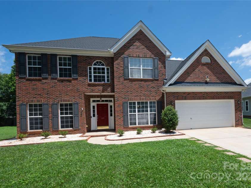 219 Harrowfield Heights, York, SC 29745.  MLS# CAR4272807, YatesRealty ID 22014. 