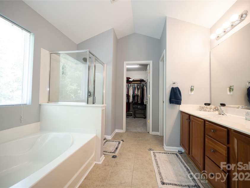 219 Harrowfield Heights, York, SC 29745.  MLS# CAR4272807, YatesRealty ID 22014. 