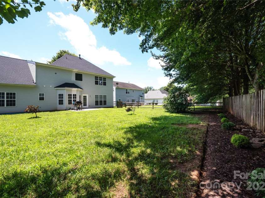 219 Harrowfield Heights, York, SC 29745.  MLS# CAR4272807, YatesRealty ID 22014. 