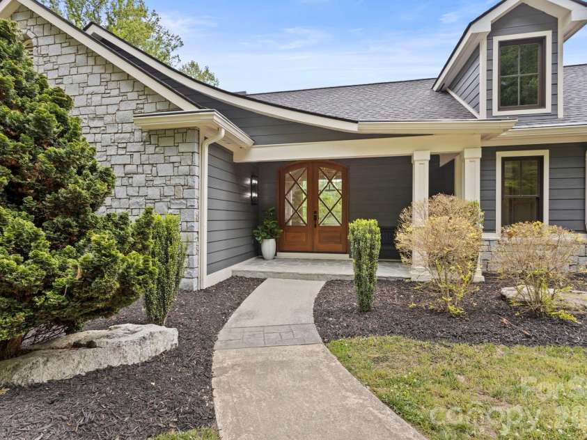 301 Winding Meadows Drive, Flat Rock, NC 28731.  MLS# CAR4381410, YatesRealty ID 22014. 