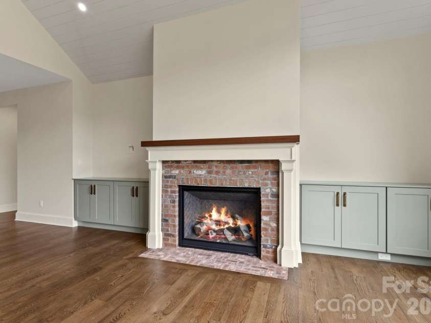 301 Winding Meadows Drive, Flat Rock, NC 28731.  MLS# CAR4381410, YatesRealty ID 22014. 