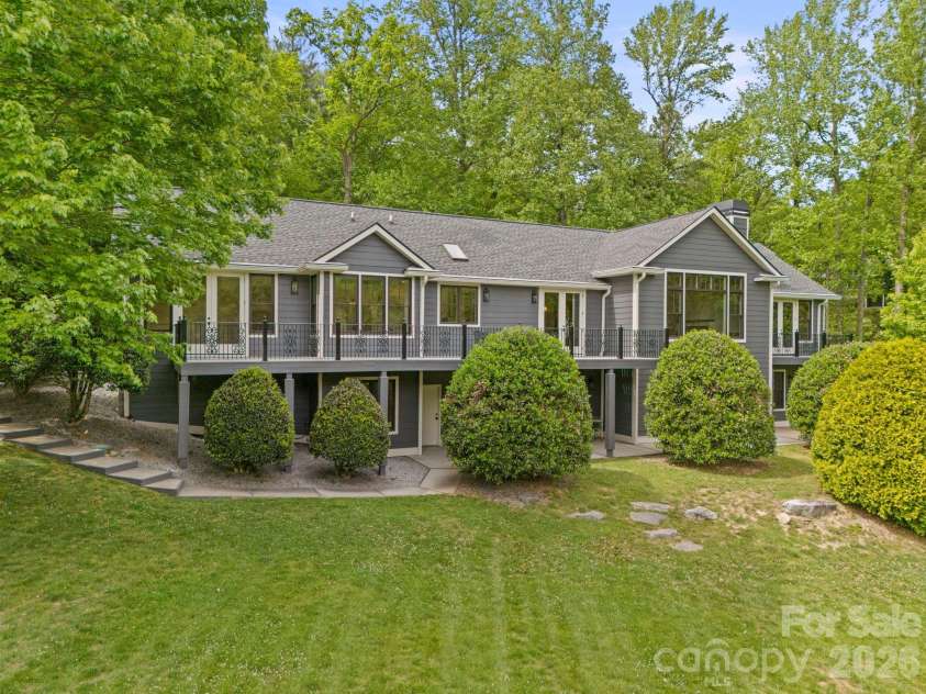 301 Winding Meadows Drive, Flat Rock, NC 28731.  MLS# CAR4381410, YatesRealty ID 22014. 