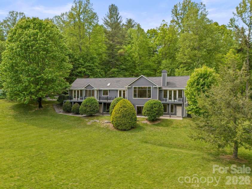 301 Winding Meadows Drive, Flat Rock, NC 28731.  MLS# CAR4381410, YatesRealty ID 22014. 