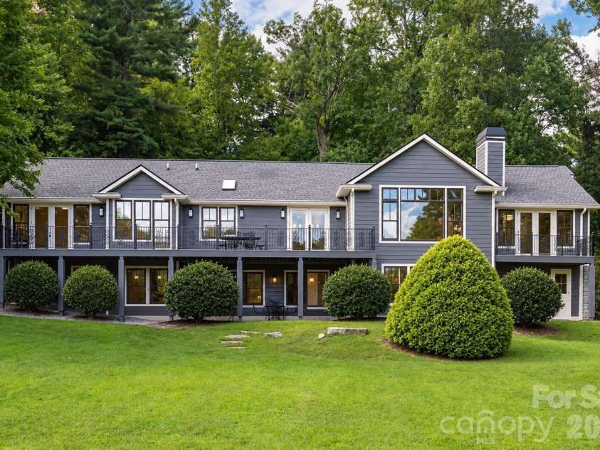 301 Winding Meadows Drive, Flat Rock, NC 28731.  MLS# CAR4381410, YatesRealty ID 22014. Virtually Staged