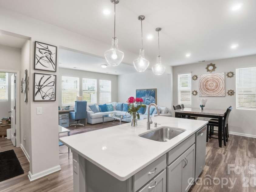 15625 Little Bluestem Street, Charlotte, NC 28278.  MLS# CAR4380451, YatesRealty ID 22015. 