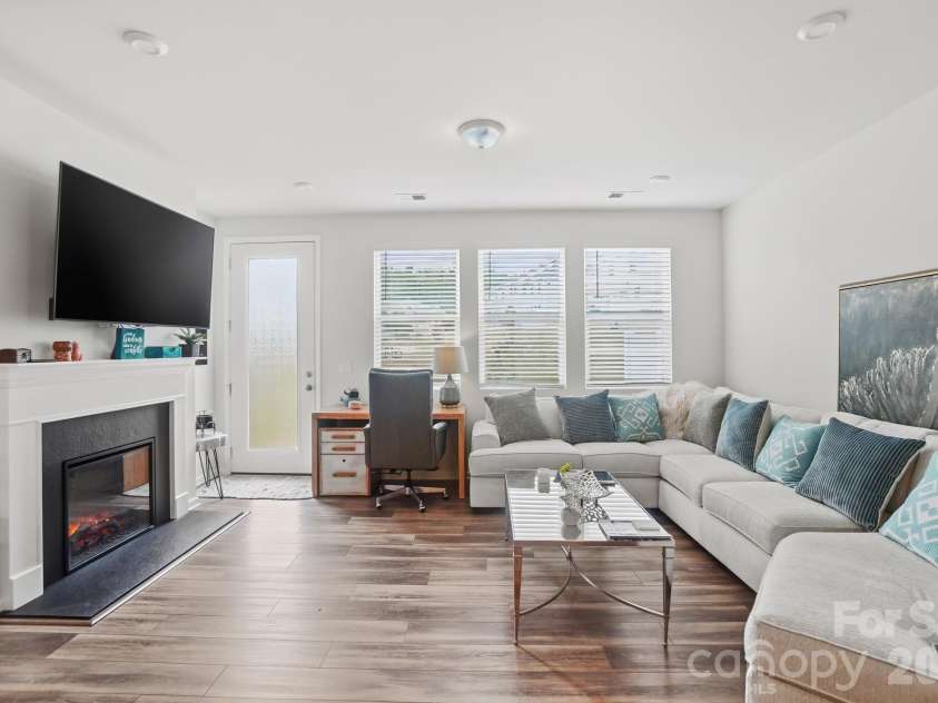 15625 Little Bluestem Street, Charlotte, NC 28278.  MLS# CAR4380451, YatesRealty ID 22015. 