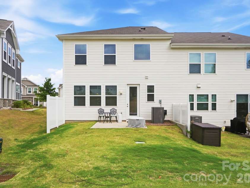 15625 Little Bluestem Street, Charlotte, NC 28278.  MLS# CAR4380451, YatesRealty ID 22015. 