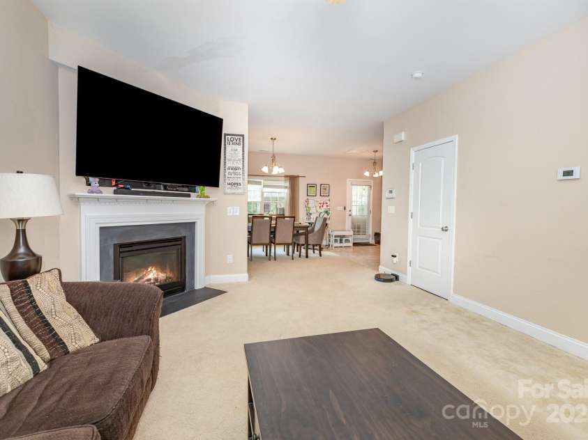 1720 Timber Cove Court, Winston Salem, NC 27127.  MLS# CAR4270047, YatesRealty ID 22016. 