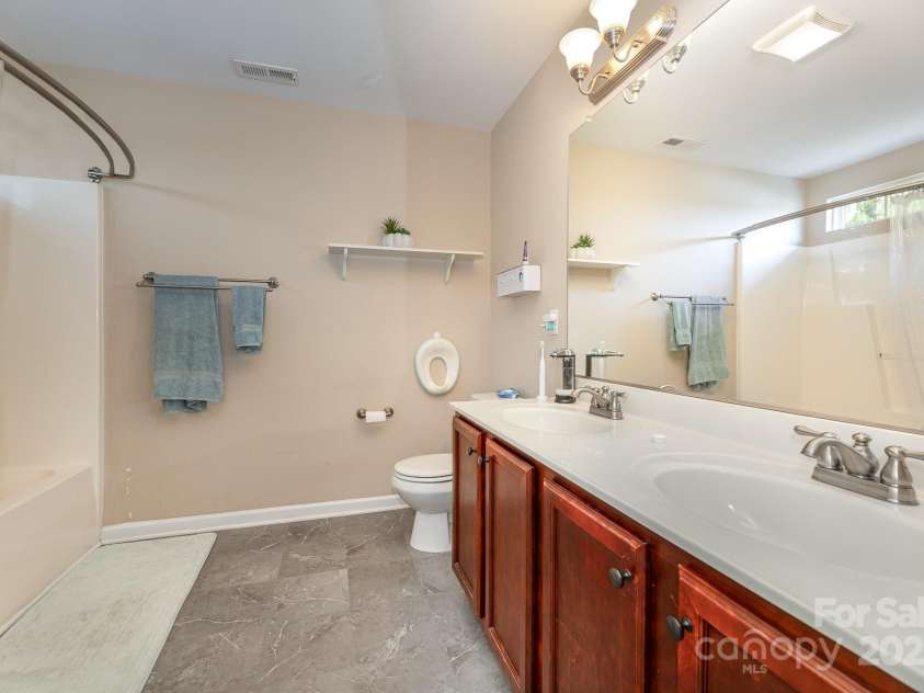 1720 Timber Cove Court, Winston Salem, NC 27127.  MLS# CAR4270047, YatesRealty ID 22016. 
