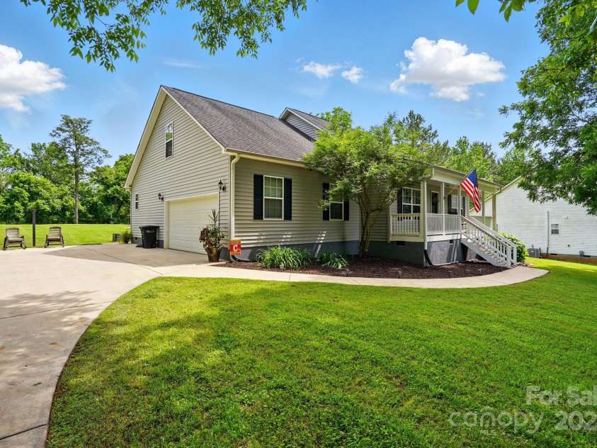1621 California Road, York, SC 29745.  MLS# CAR4266060, YatesRealty ID 22017. 