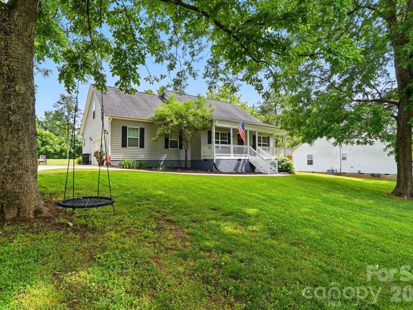 1621 California Road, York, SC 29745.  MLS# CAR4266060, YatesRealty ID 22017. 