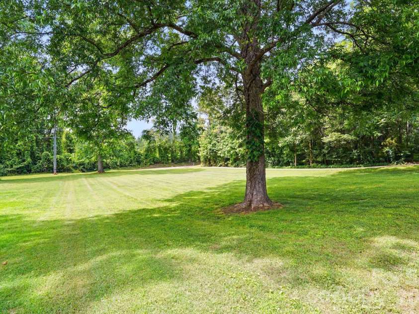 1621 California Road, York, SC 29745.  MLS# CAR4266060, YatesRealty ID 22017. 