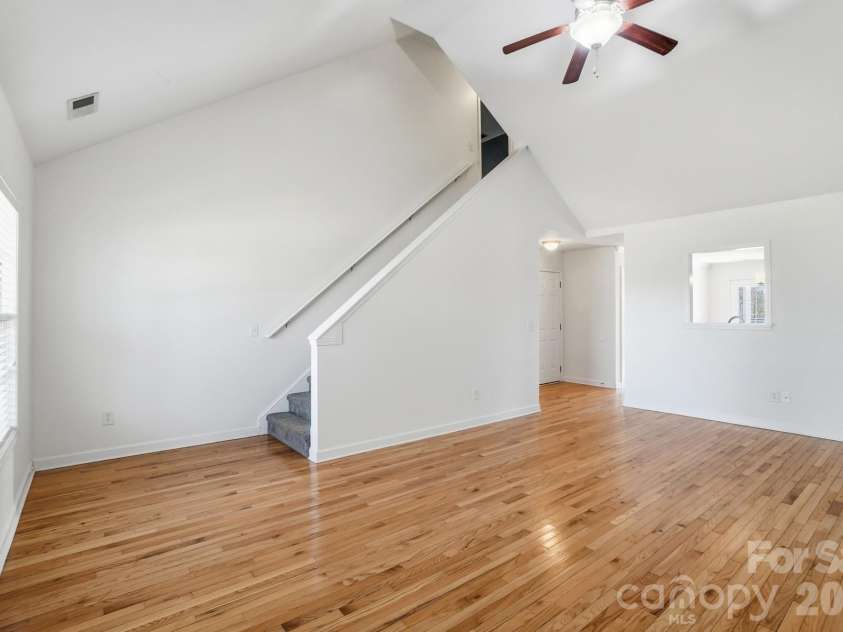 1621 California Road, York, SC 29745.  MLS# CAR4266060, YatesRealty ID 22017. Great Room