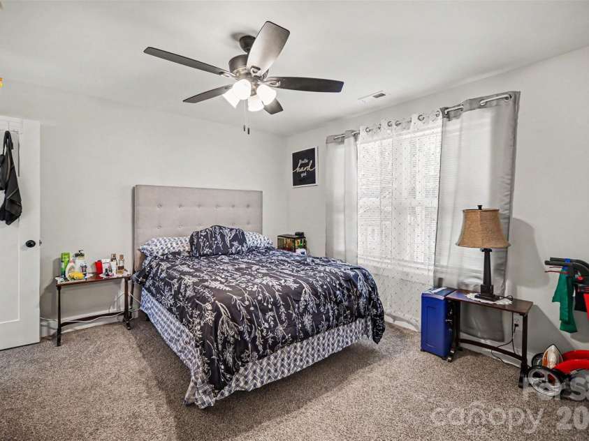 620 Granite Avenue, Gastonia, NC 28052.  MLS# CAR4379585, YatesRealty ID 22017. 
