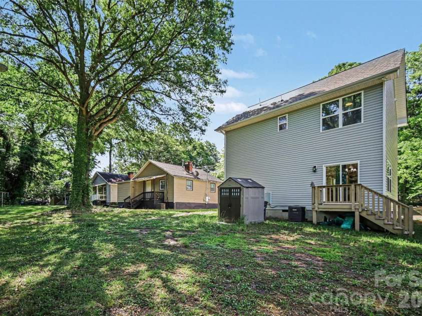 620 Granite Avenue, Gastonia, NC 28052.  MLS# CAR4379585, YatesRealty ID 22017. 