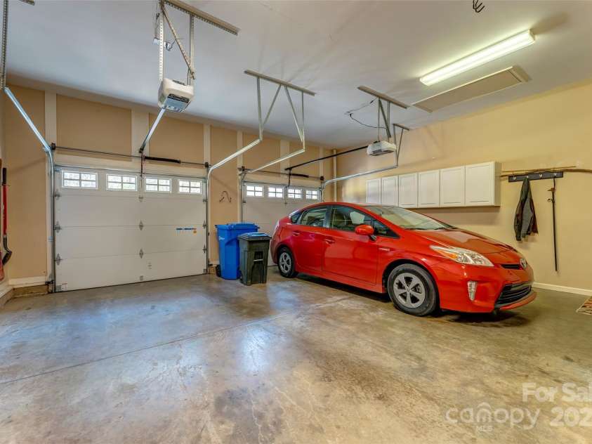 193 Camptown Road, Brevard, NC 28712.  MLS# CAR4231629, YatesRealty ID 22018. 