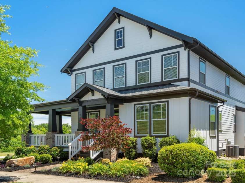 909 Herrons Ferry Road, Rock Hill, SC 29730.  MLS# CAR4261013, YatesRealty ID 22019. 