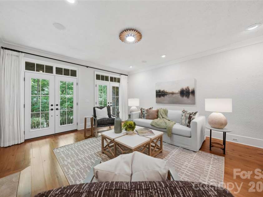 2418 La Maison Drive, Charlotte, NC 28226.  MLS# CAR4356695, YatesRealty ID 22020. 