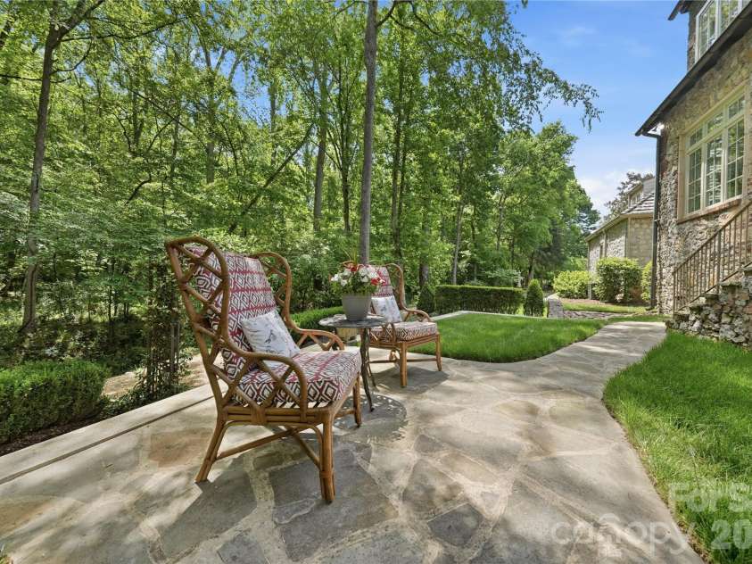 2418 La Maison Drive, Charlotte, NC 28226.  MLS# CAR4356695, YatesRealty ID 22020. 