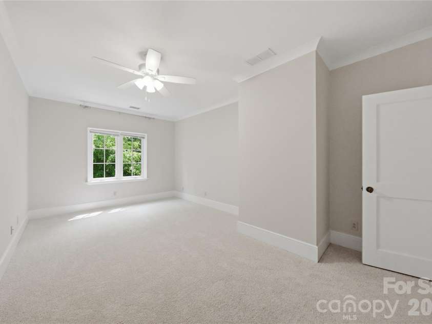 2418 La Maison Drive, Charlotte, NC 28226.  MLS# CAR4356695, YatesRealty ID 22020. 