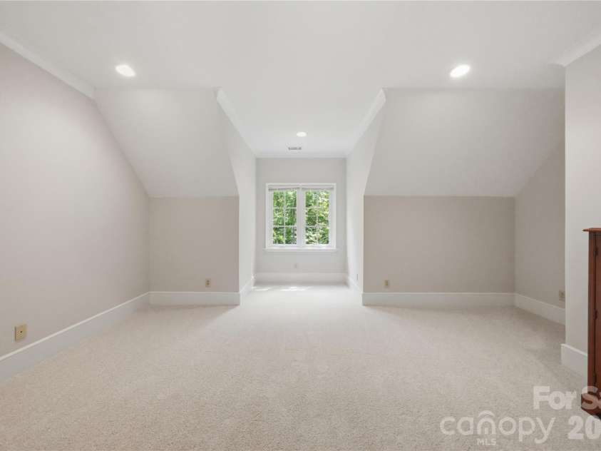 2418 La Maison Drive, Charlotte, NC 28226.  MLS# CAR4356695, YatesRealty ID 22020. 