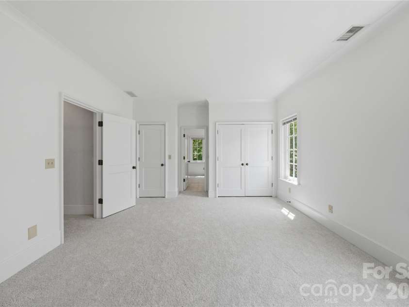 2418 La Maison Drive, Charlotte, NC 28226.  MLS# CAR4356695, YatesRealty ID 22020. 