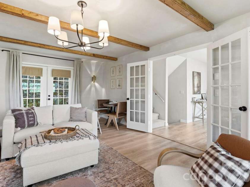 821 Summit Drive, Maggie Valley, NC 28751.  MLS# CAR4371108, YatesRealty ID 22022. 