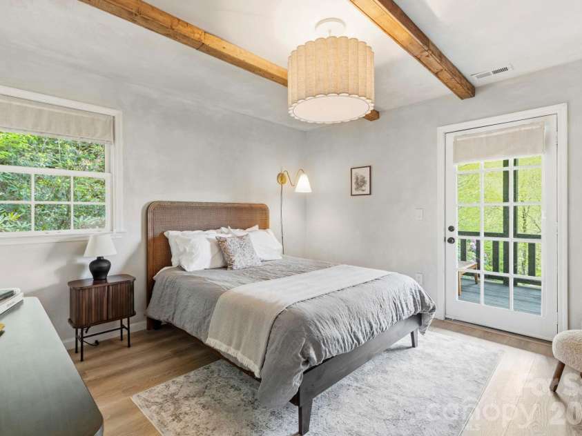 821 Summit Drive, Maggie Valley, NC 28751.  MLS# CAR4371108, YatesRealty ID 22022. Bedroom 3
