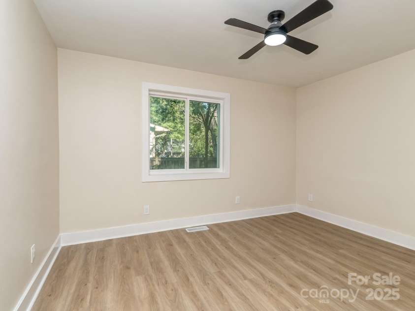 2717 Springway Drive, Charlotte, NC 28205.  MLS# CAR4247126, YatesRealty ID 22023. Bedroom