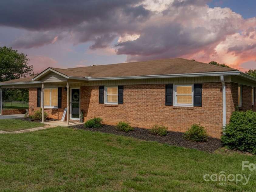 2609 Raintree Street, Connelly Springs, NC 28612.  MLS# CAR4231190, YatesRealty ID 22024. 