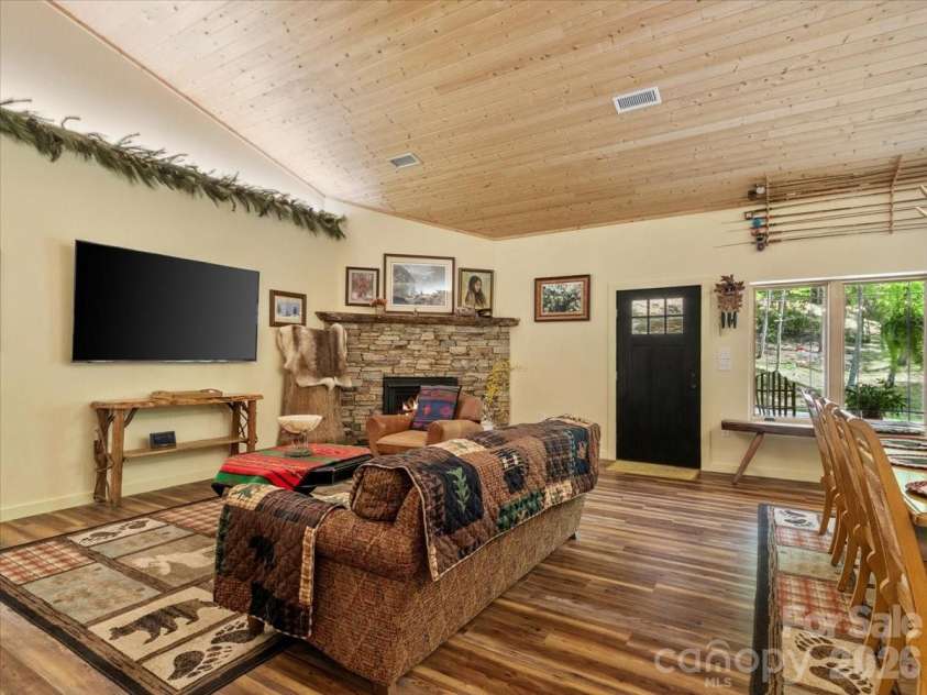 183 Mayfly Court, Spruce Pine, NC 28777.  MLS# CAR4377754, YatesRealty ID 22025. 