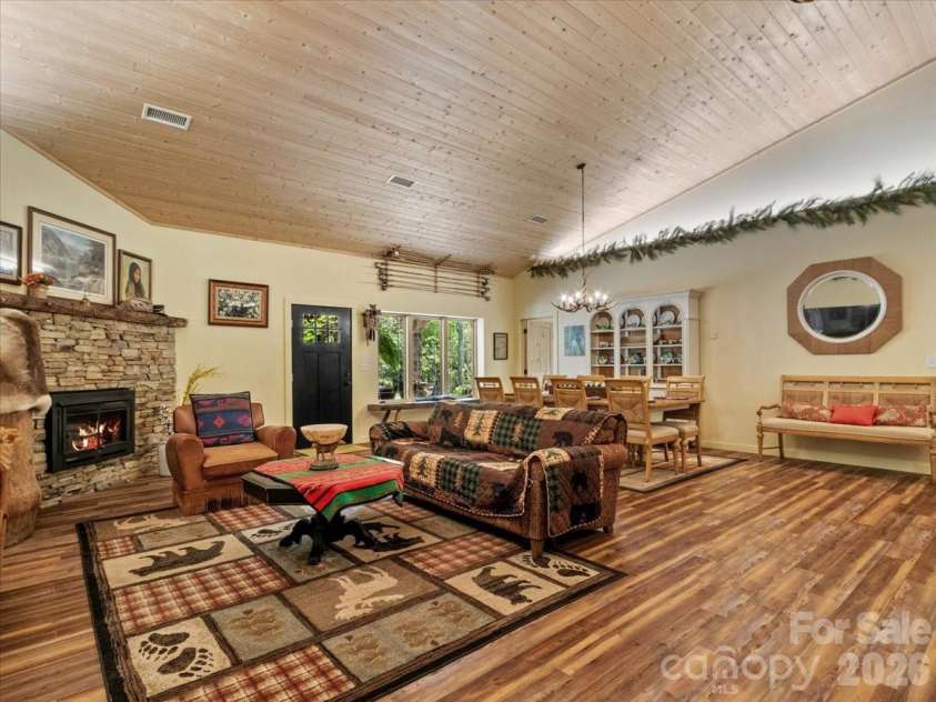183 Mayfly Court, Spruce Pine, NC 28777.  MLS# CAR4377754, YatesRealty ID 22025. 