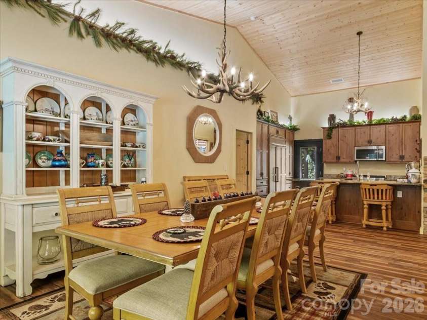 183 Mayfly Court, Spruce Pine, NC 28777.  MLS# CAR4377754, YatesRealty ID 22025. 