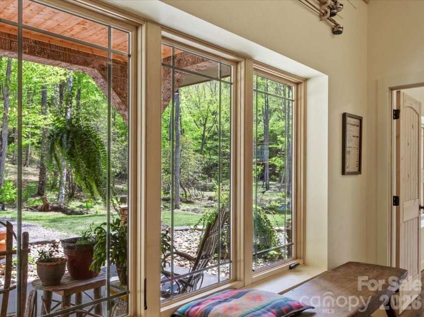183 Mayfly Court, Spruce Pine, NC 28777.  MLS# CAR4377754, YatesRealty ID 22025. 