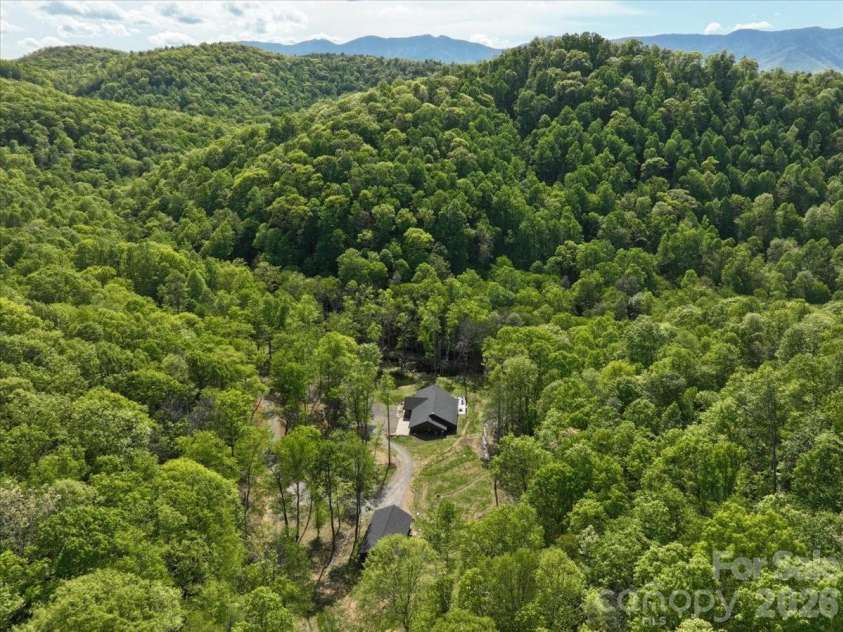 183 Mayfly Court, Spruce Pine, NC 28777.  MLS# CAR4377754, YatesRealty ID 22025. 